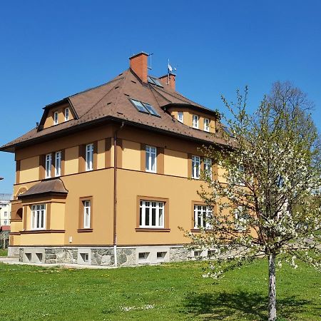 Kavarna A Penzion Reichl Kraliky Exterior photo